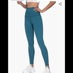 Queenieke leggings size 8/10 (medium)